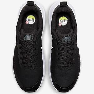美品一度のみ使用☆ナイキエアマックスHF1233-001☆23.5ブラック NIKE ナイキ スニーカー レディース エア マックス NUAXIS
